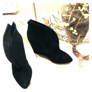 Steve Madden booties